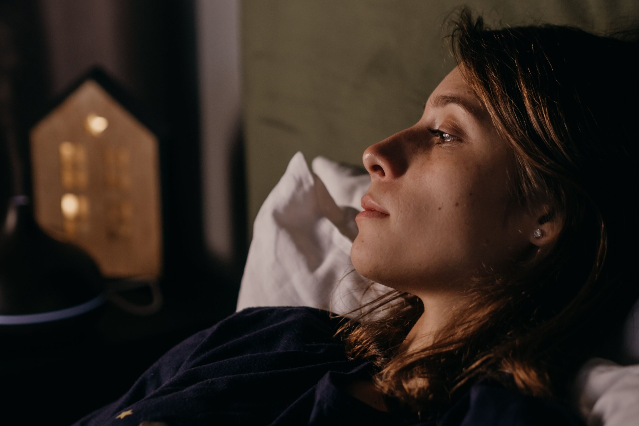 Why Do I Overthink After Hanging Out With Friends? (The Post-Social Hangover)